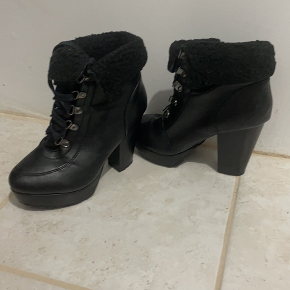 Bamboo heeled boots - Picture 3 of 5